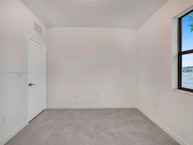 13417 SW 285th St, Homestead FL 33033