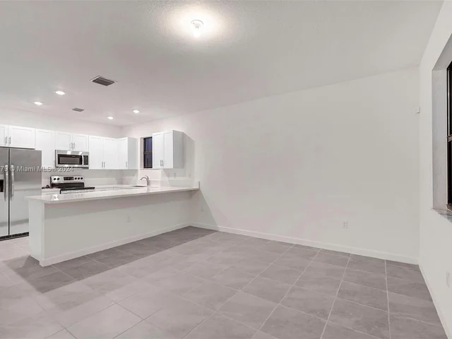 13417 SW 285th St, Homestead FL 33033