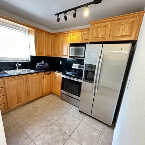 220 Washington Ave # 4D, Miami Beach FL 33139