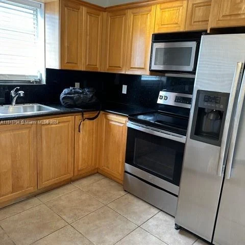 220 Washington Ave # 4D, Miami Beach FL 33139