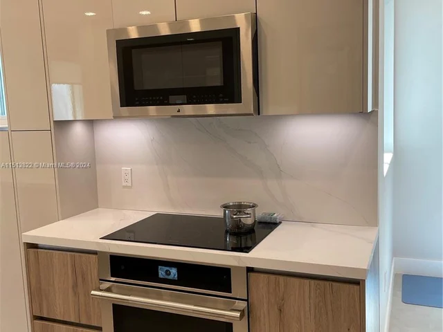 20940 NE 31st Pl # 20940, Aventura FL 33180