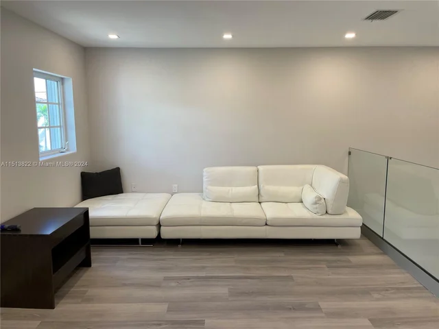 20940 NE 31st Pl # 20940, Aventura FL 33180