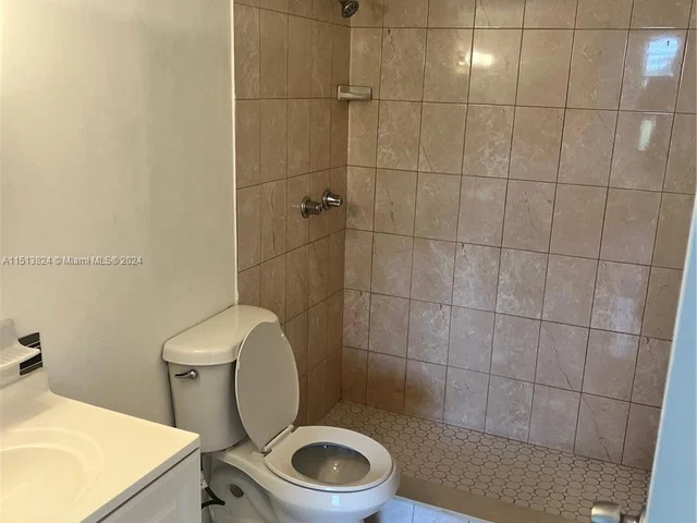 1790 NW 55th Ave # 201, Lauderhill FL 33313