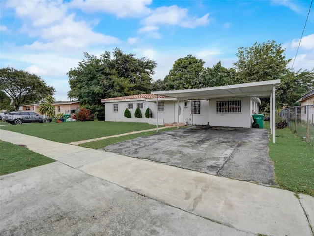 2030 NW 185th Ter, Miami Gardens FL 33056