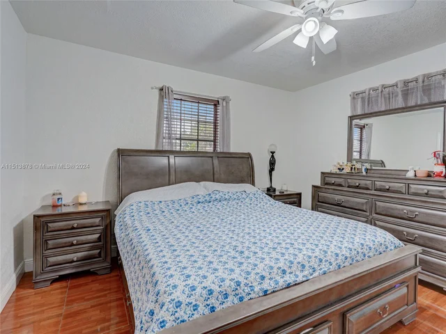 2030 NW 185th Ter, Miami Gardens FL 33056