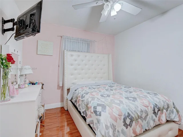 2030 NW 185th Ter, Miami Gardens FL 33056