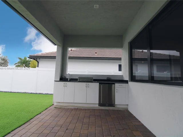 17741 SW 41st St, Miramar FL 33029