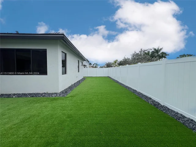 17741 SW 41st St, Miramar FL 33029