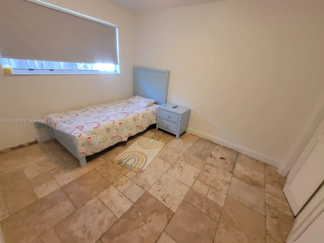 2425 SW 19th Ter, Miami FL 33145