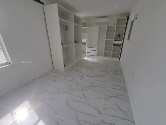 2425 SW 19th Ter, Miami FL 33145