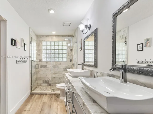 13850 SW 18th Ct, Davie FL 33325