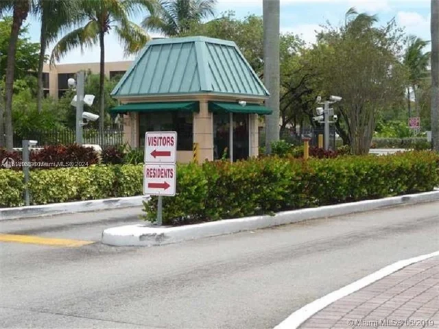 8760 SW 133rd Ave Rd # 101, Miami FL 33183