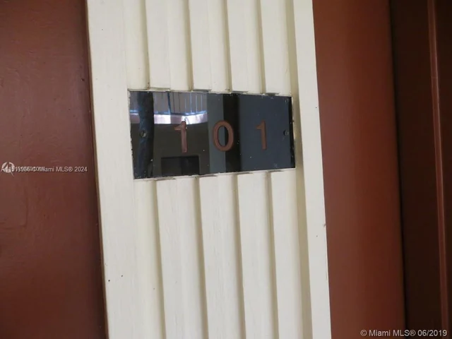 8760 SW 133rd Ave Rd # 101, Miami FL 33183