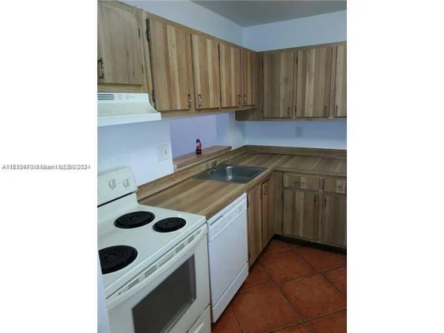 8500 SW 133rd Ave Rd # 304, Miami FL 33183