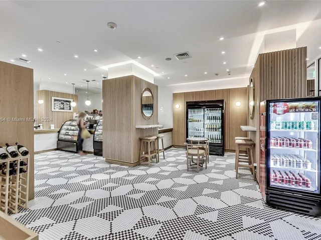 6899 Collins Ave # 1602, Miami Beach FL 33141