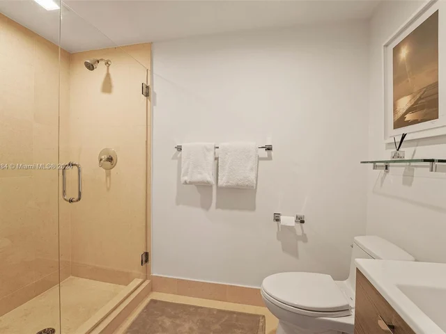 6899 Collins Ave # 1602, Miami Beach FL 33141