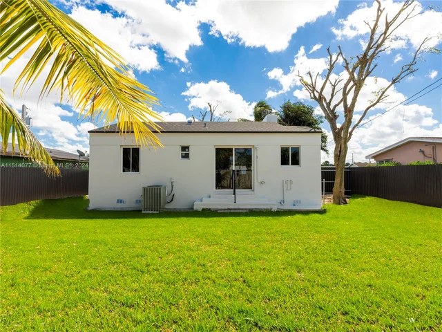 4225 NW 168th Ter, Miami Gardens FL 33055