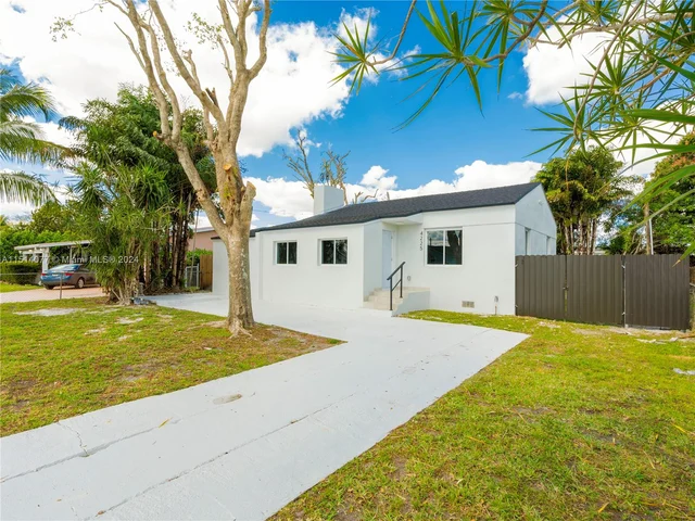 4225 NW 168th Ter, Miami Gardens FL 33055