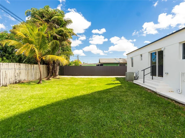 4225 NW 168th Ter, Miami Gardens FL 33055