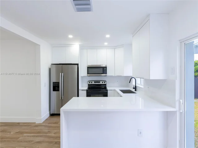 4225 NW 168th Ter, Miami Gardens FL 33055