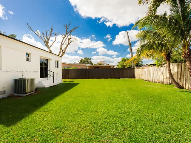 4225 NW 168th Ter, Miami Gardens FL 33055