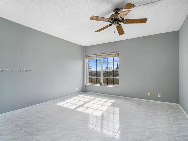 250 NE 20th St # 4250, Boca Raton FL 33431