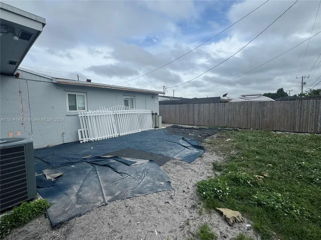 4510 NW 168th Ter, Miami Gardens FL 33055