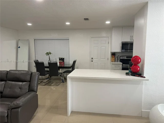 4510 NW 168th Ter, Miami Gardens FL 33055