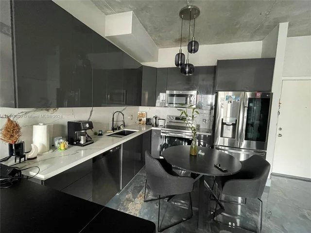 234 NE 3rd St # 1003, Miami FL 33132