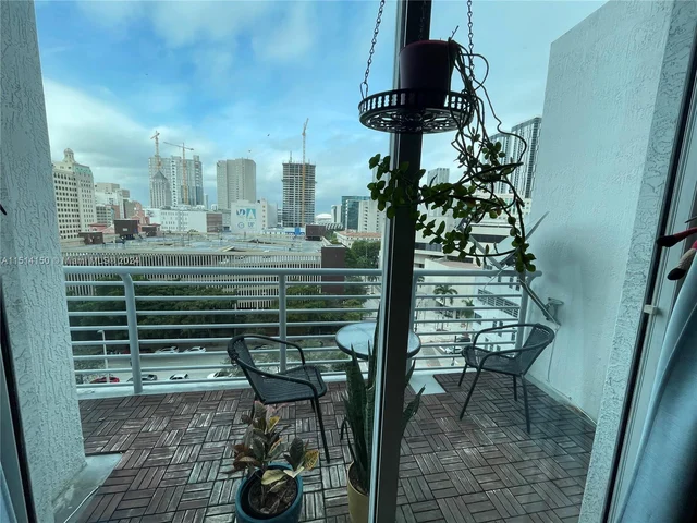 234 NE 3rd St # 1003, Miami FL 33132