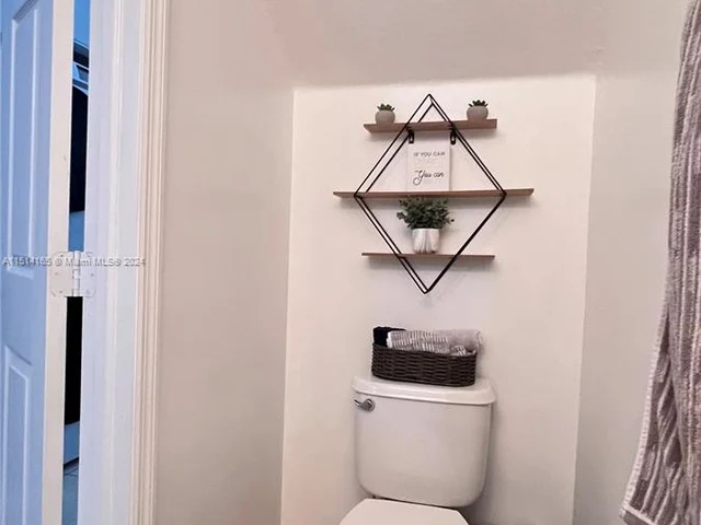 2935 SE 1st Dr # 11, Homestead FL 33033