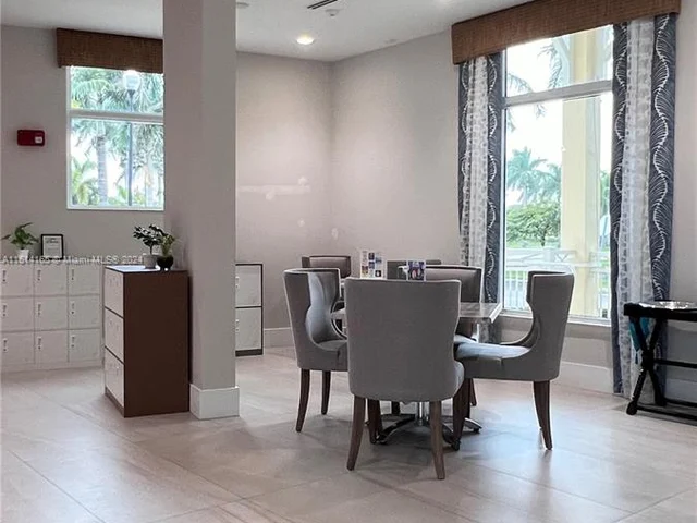 2935 SE 1st Dr # 11, Homestead FL 33033