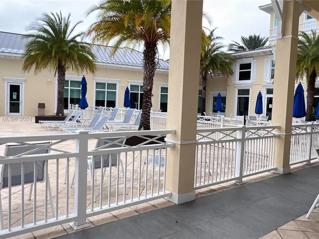 2935 SE 1st Dr # 11, Homestead FL 33033