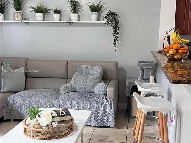 2935 SE 1st Dr # 11, Homestead FL 33033