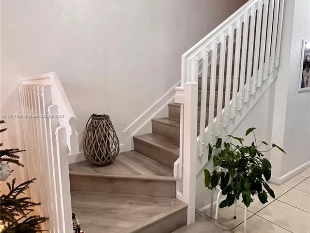 2935 SE 1st Dr # 11, Homestead FL 33033