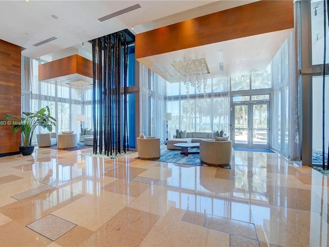 6899 Collins Ave # 2208, Miami Beach FL 33141
