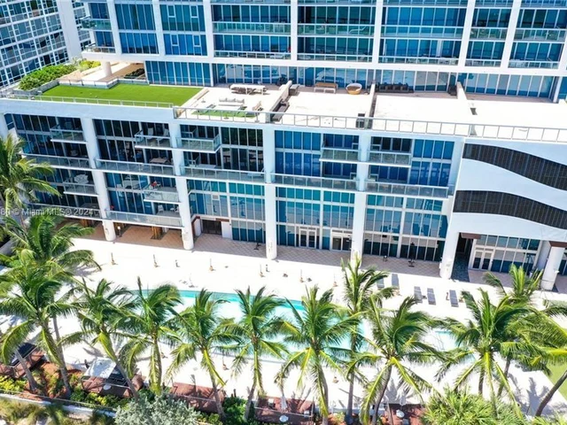 6899 Collins Ave # 2208, Miami Beach FL 33141