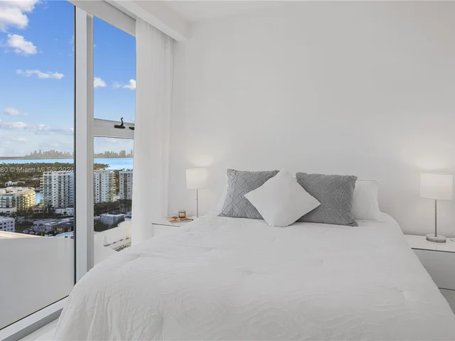 6899 Collins Ave # 2208, Miami Beach FL 33141