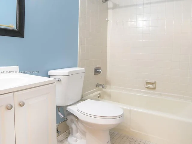 550 NW 214th St # 204, Miami Gardens FL 33169