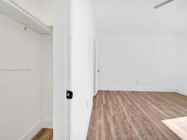 9270 E Bay Harbor Dr # 4B, Bay Harbor Islands FL 33154