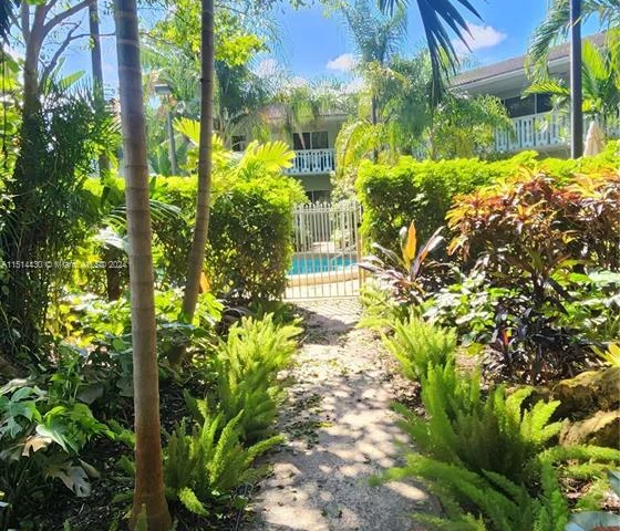 1423 Holly Heights Dr # 17, Fort Lauderdale FL 33304