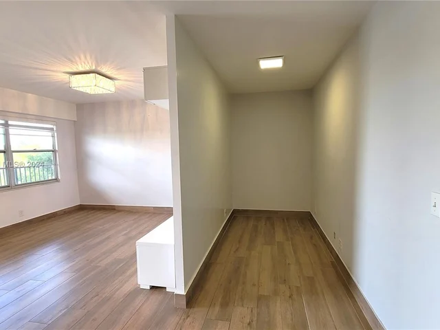 13450 SW 3rd St # 417D, Pembroke Pines FL 33027