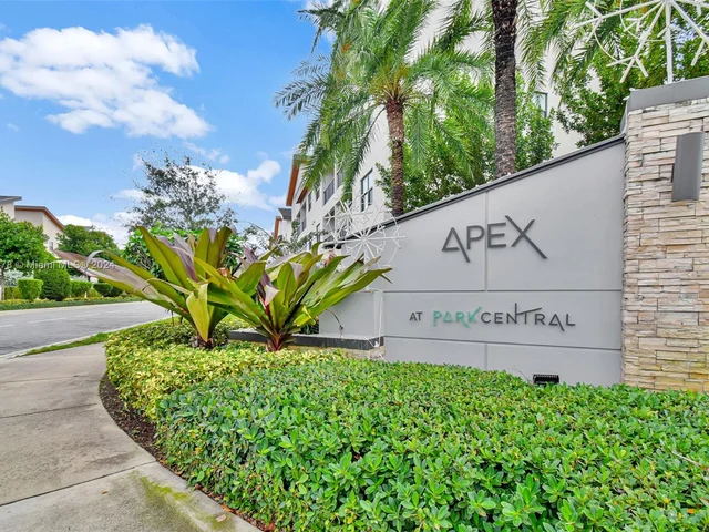 8195 NW 104th Ave # 2, Doral FL 33178