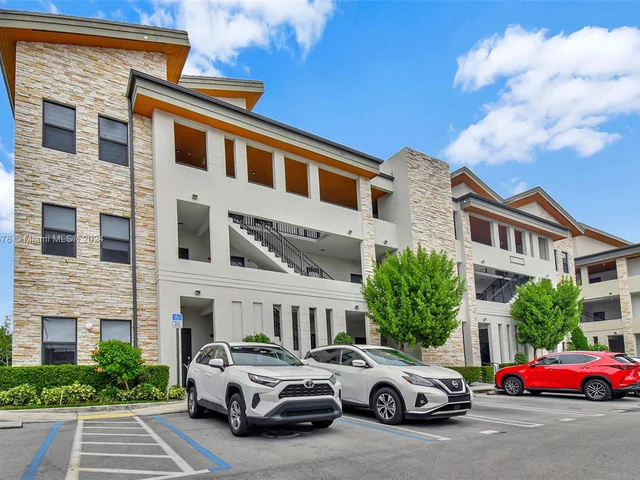 8195 NW 104th Ave # 2, Doral FL 33178