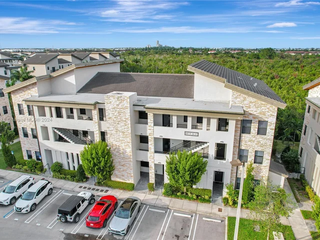 8195 NW 104th Ave # 2, Doral FL 33178