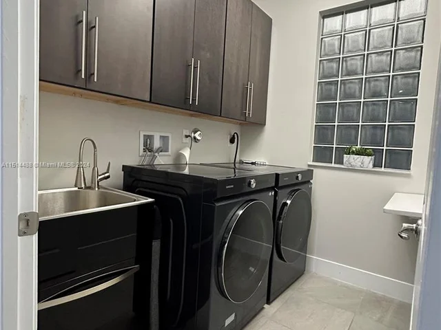 9203 NW 39th St, Coral Springs FL 33065