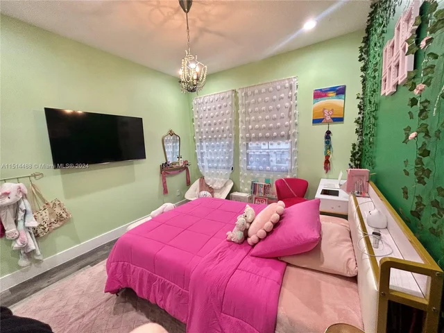 9203 NW 39th St, Coral Springs FL 33065