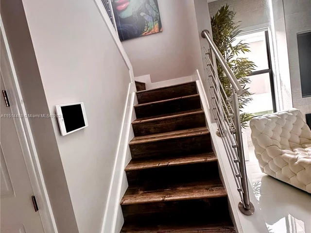 9203 NW 39th St, Coral Springs FL 33065