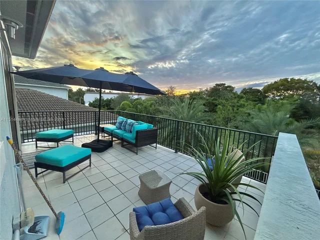 9203 NW 39th St, Coral Springs FL 33065