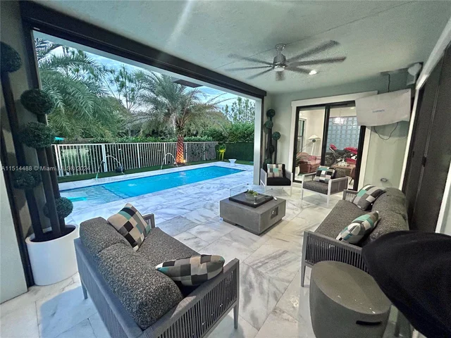 9203 NW 39th St, Coral Springs FL 33065